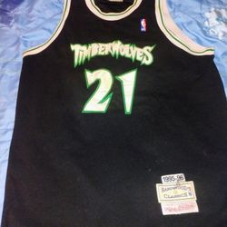 Michelle &Ness Kevin Garnett Jersey