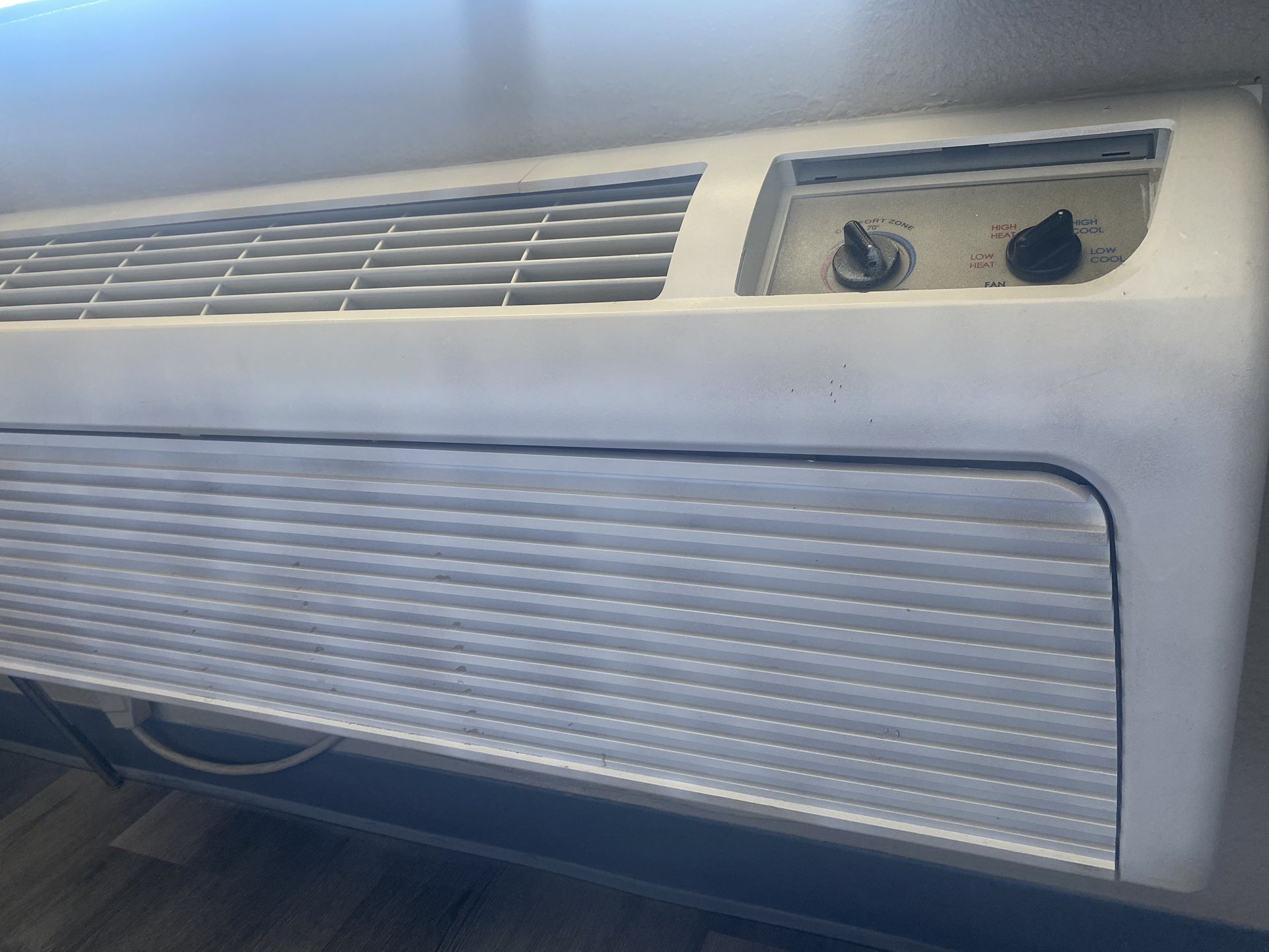 AC Wall unit
