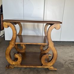 Nice wood End Table LayZBoy 