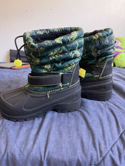 Snow Boots