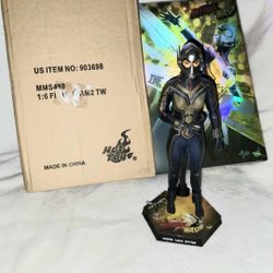 SIDESHOW HOT TOYS MARVEL THE WASP HOP VAN DYNE 1/6 SCALE FIGURE WITH ACCESSORIES AND BOX