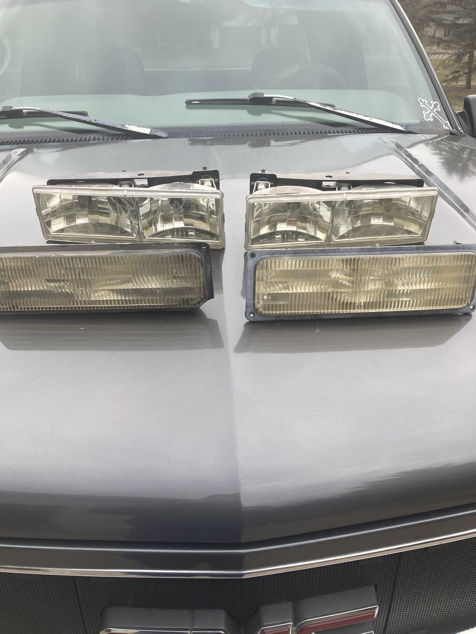 88-98 Gmc And Chevy Headlights