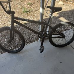 Haro Bmx Bike 100-1