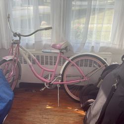 Schwinn Beach Cruiser Good Condition 