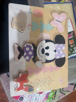 Minnie Mouse Wooden Peg Puzzle for Toddlers