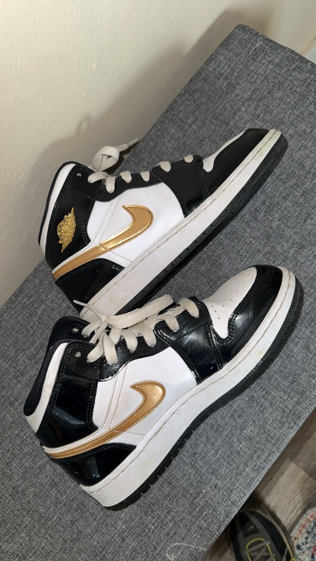 Kid Nikes