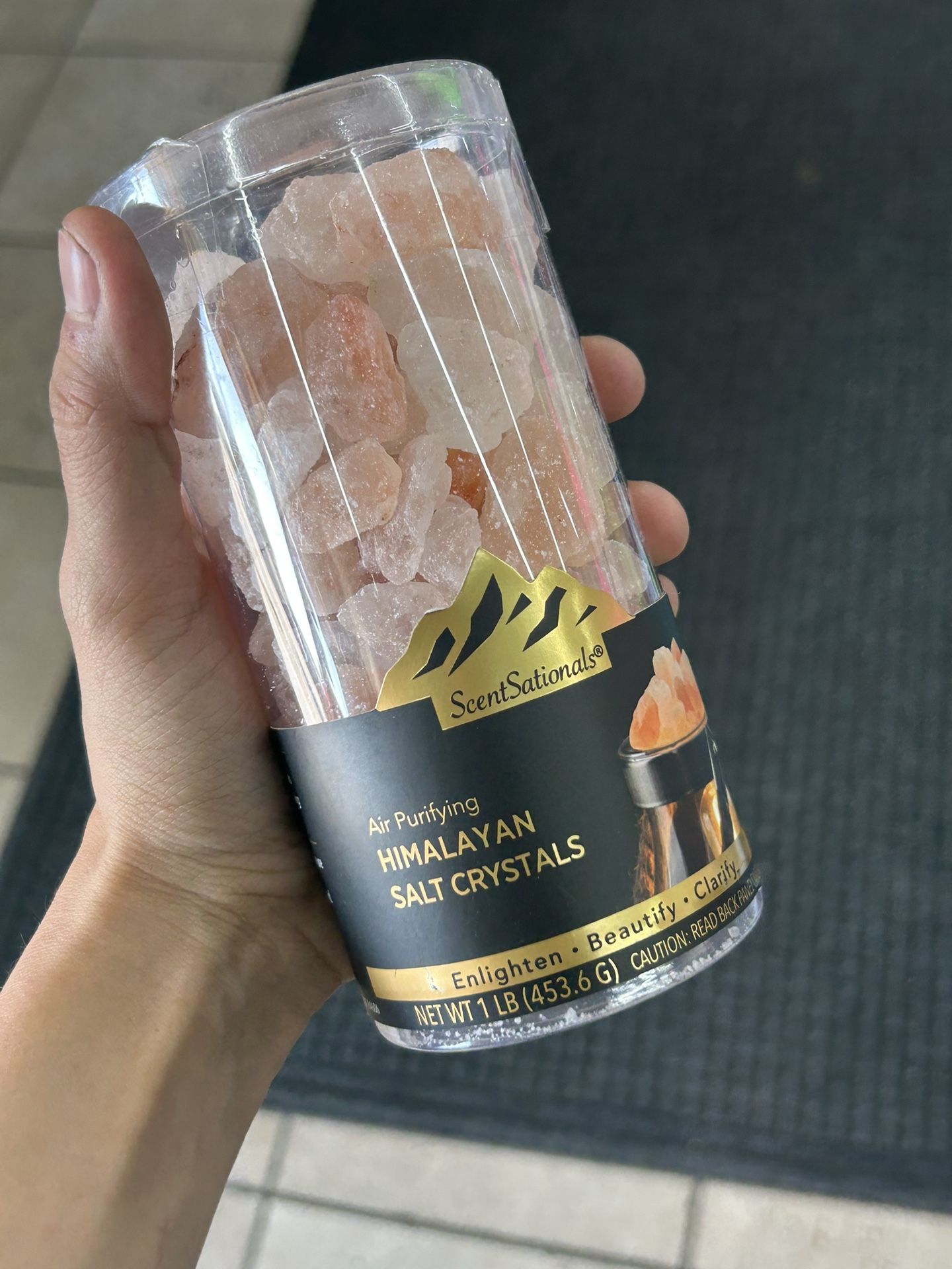 Air, purifying Pink Himalayan salt crystals