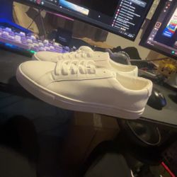 CLSC Men’s Shoes Size 10 