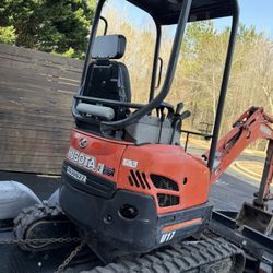 Kubota U17
