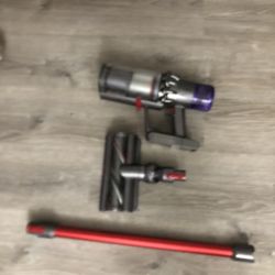 Dyson Sv14 Vacuum Missing Charger 
