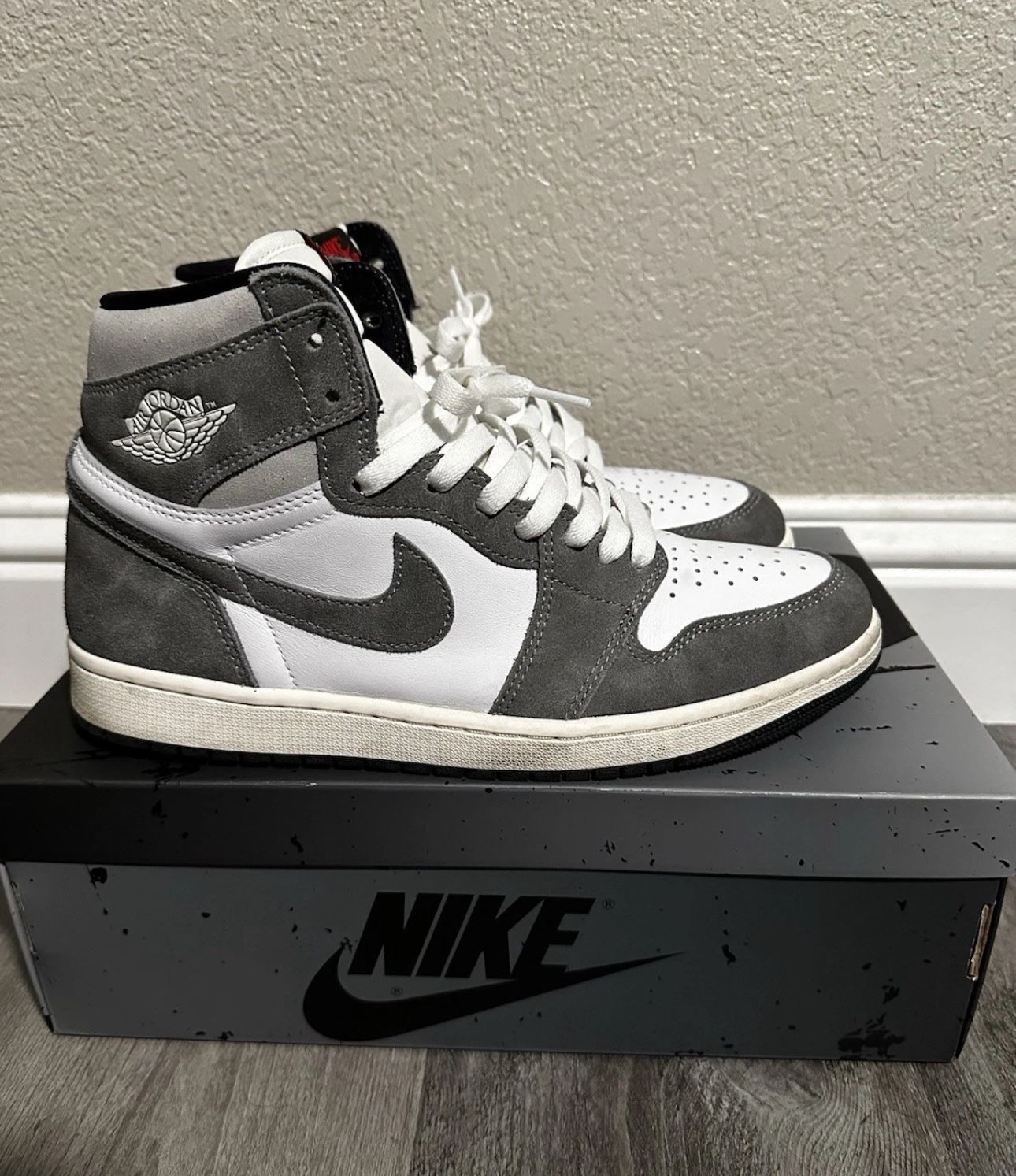 Air Jordan 1 Retro OG High Washed Black Sneakers Size 10 comes with white and black laces