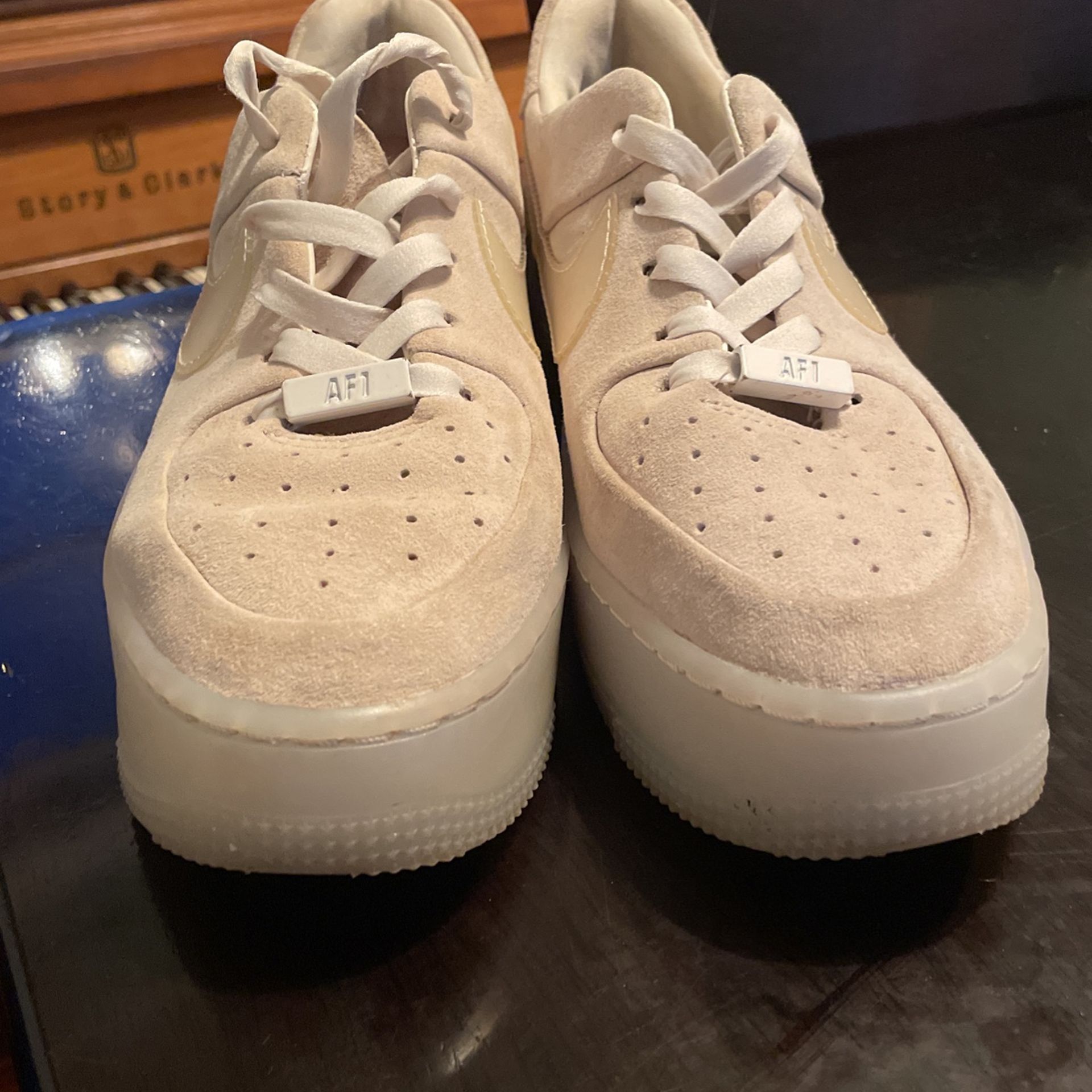 Nike Air Force 1s size 7.5 Men s shoes