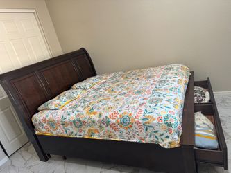 King Size Bed for sale - Gently Used