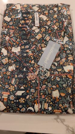 pajamagram size large brand new in package paid $93 plus tax Rested Cotton Button-Front Pajamas – Cozy Reader
The Cozy Reader Rested Cotton Button-Fro