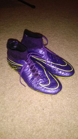 Hypervenom Pure Size 11