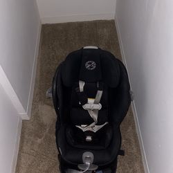 Newborn Car Seat