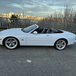 1998 Jaguar XK8