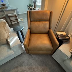 Recliner 