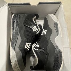 Air Jordan 4 Retro