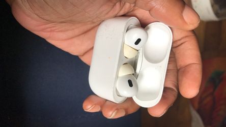 Apple AirPods with Charging Case