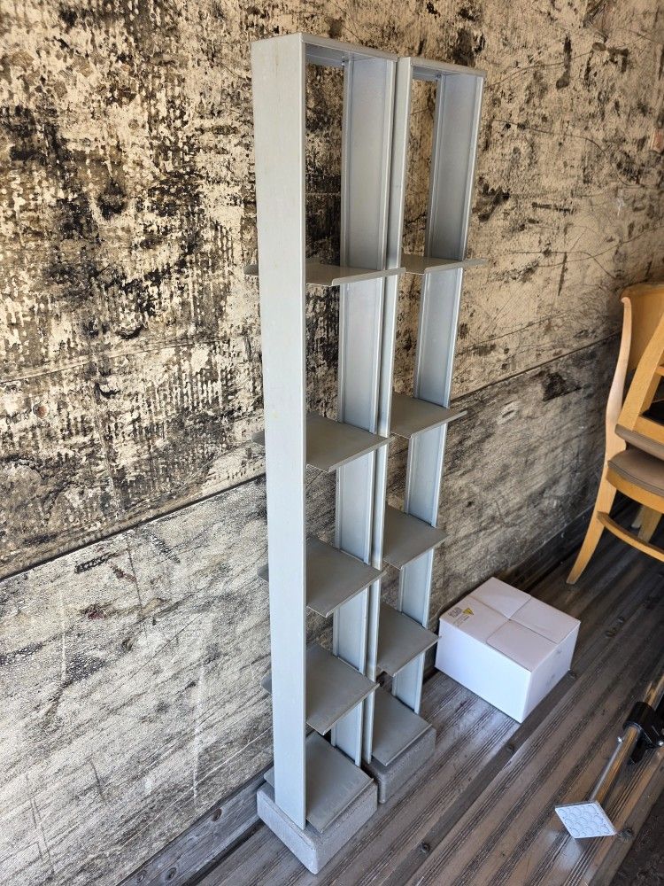 CD RACK/  DVD RACK