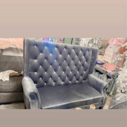 Love Seat With Diamonds 