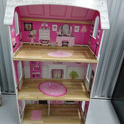 Doll House 