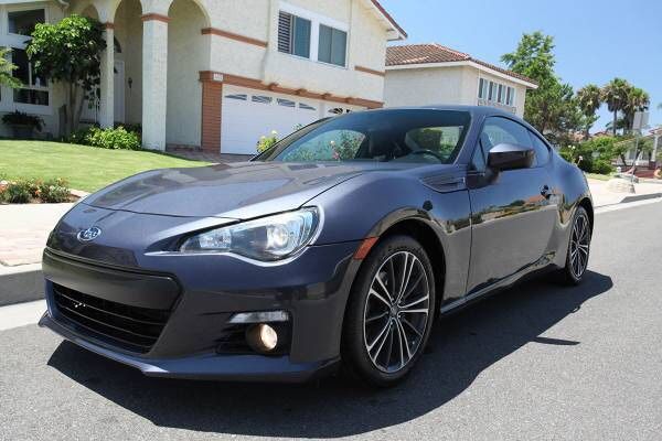 miranda lambert dating?