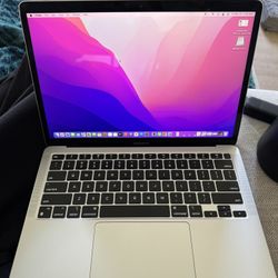 MacBook Air 13” M1 Silver
