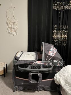 Girls Pack N Play- Multi Functional!