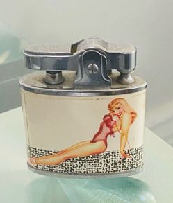 Rare VINTAGE 1950S GEORGE PETTY PETTY GIRL ART DECO PIN-UP LIGHTER JAPAN MODERNIST NR