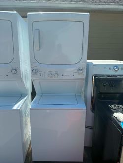 Stackable washer and dryer combo