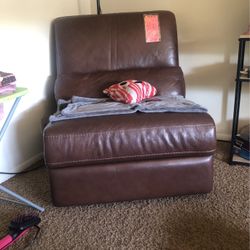 RECLINER MUST GO ‼️