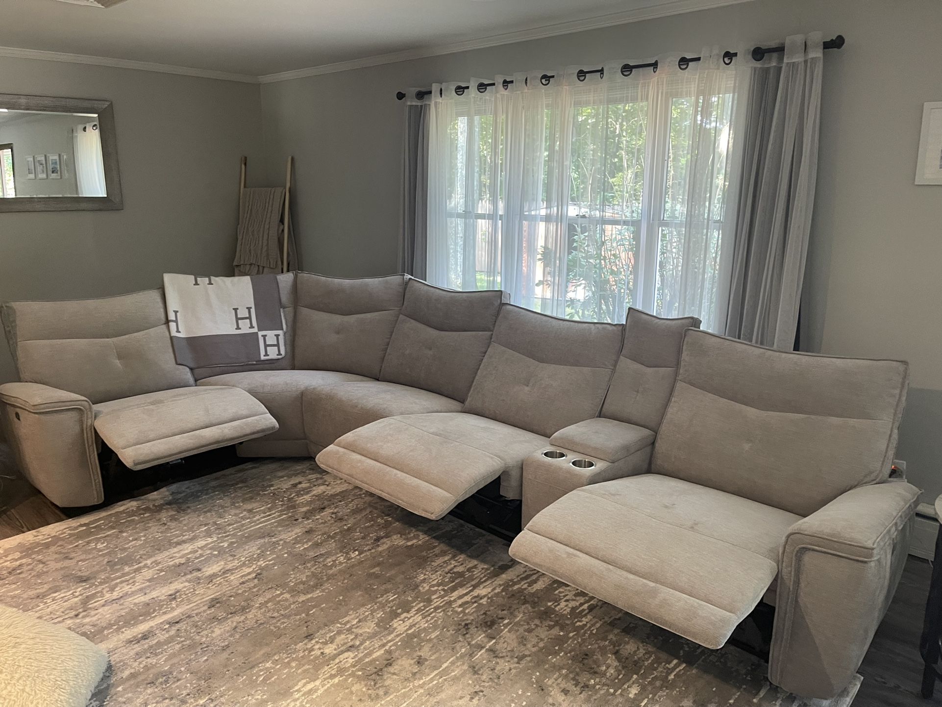 Raymour Flanagan Graceland Reclining Sectional