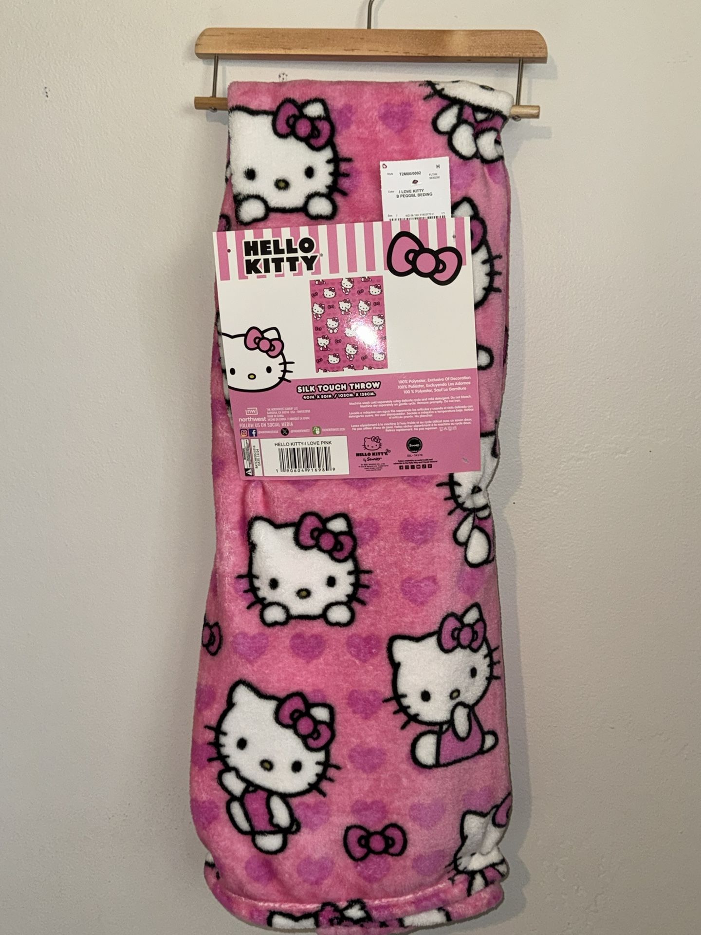 Hello Kitty Baby Blanket NWT $18