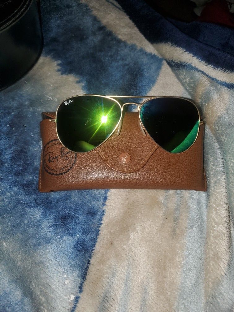 Green Mirror Ray-bans