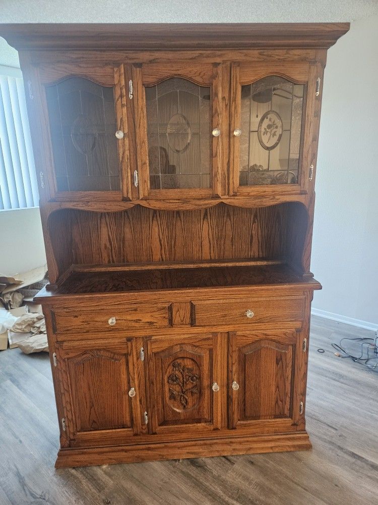 Wood Hutch