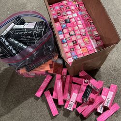 JEFFREE STAR VELOUR LIQUID LIPSTICK BRAND NEW