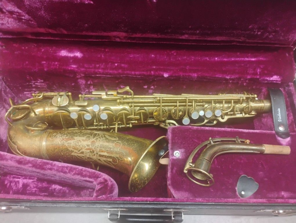 1935 Conn 6m "Naked Lady" with NY Neck