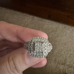 1 Carat Diamond Engagement Ring