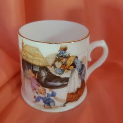 Royal Doulton Nursery Rhyme Mug, "Old Woman Who Lived in a Shoe" Rare!