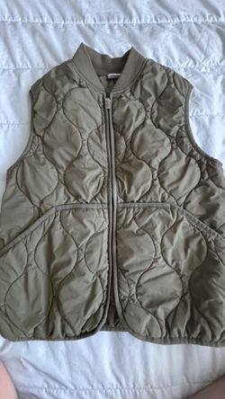 Zara Quilted Vest Size 8-9, 130 cm