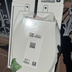 NEW Kohler Elongated Toilet Bowl Seat