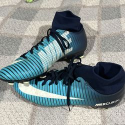 Women’s Nike soccer boot 7.5