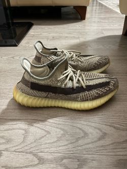 Yeezy 350 Men’s Sneakers Size 9