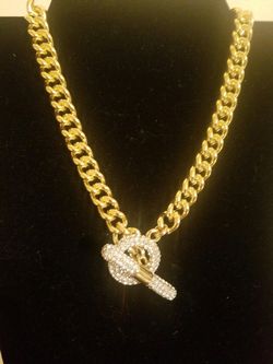 Brand NEW Swarovski Crystal and Gold Designer Inspired Necklace