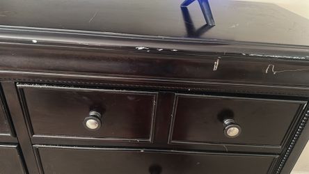 Dresser And Night Stand Set