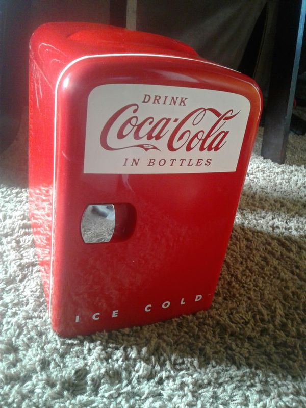 Coca Cola Fridge >> Mini Coca Cola Fridge For Sale In Spanaway Wa Offerup Coca Cola Fridge >> Mini Coca Cola Fridge For Sale In Spanaway Wa Offerup