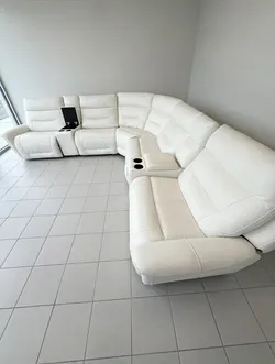Alessio Leather 5 Pc Dual Power Reclining Sectional – White
