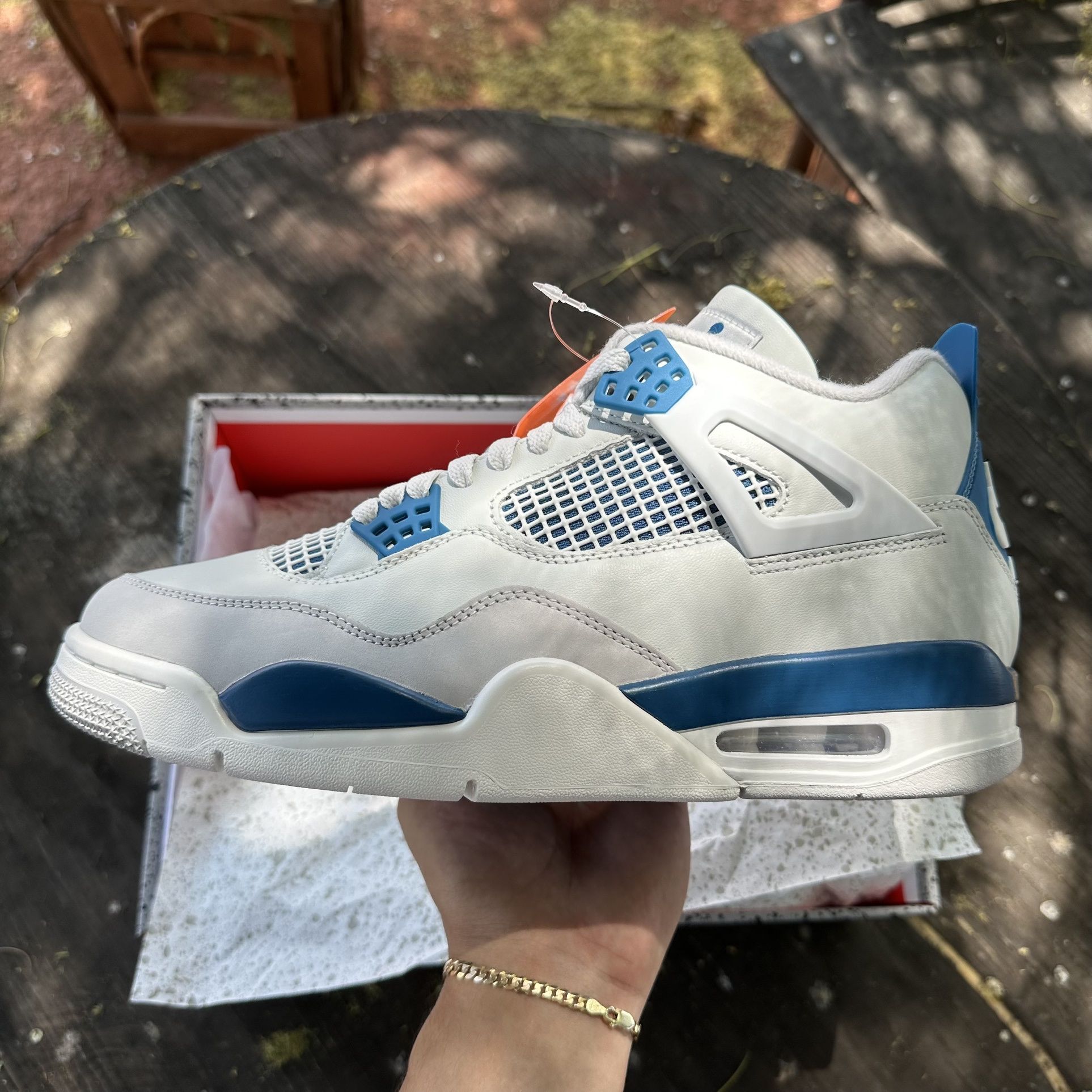 Jordan 4 Military Blue 2024